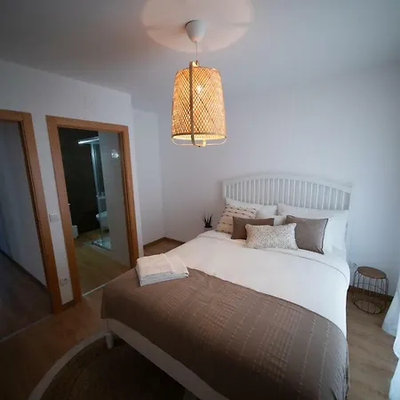 O Sitio Do Mundo - Novo Na * Назаре