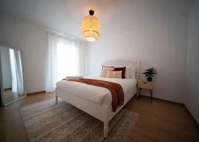 O Sitio Do Mundo - Novo Na * נאזרה