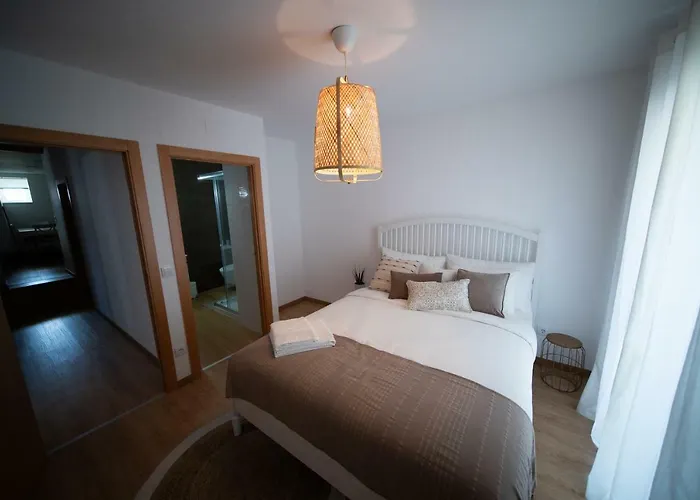 O Sitio Do Mundo - Novo Na * נאזרה